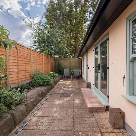 Pass The Keys Charming Garden Cottage With Parking バース エクステリア 写真
