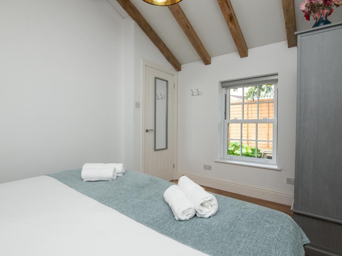 Pass The Keys Charming Garden Cottage With Parking バース エクステリア 写真